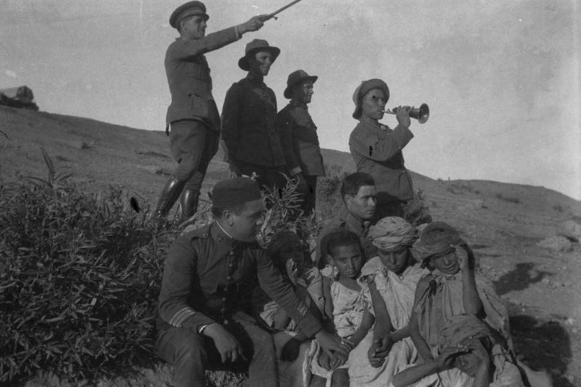 Colección de fotografías militares de Melilla y Marruecos, de Eduardo Forcén Castellano